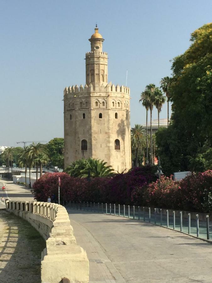 Betis A La Orilla Del Guadalquivir & Vistas A La Giralda Sevilha Exterior foto